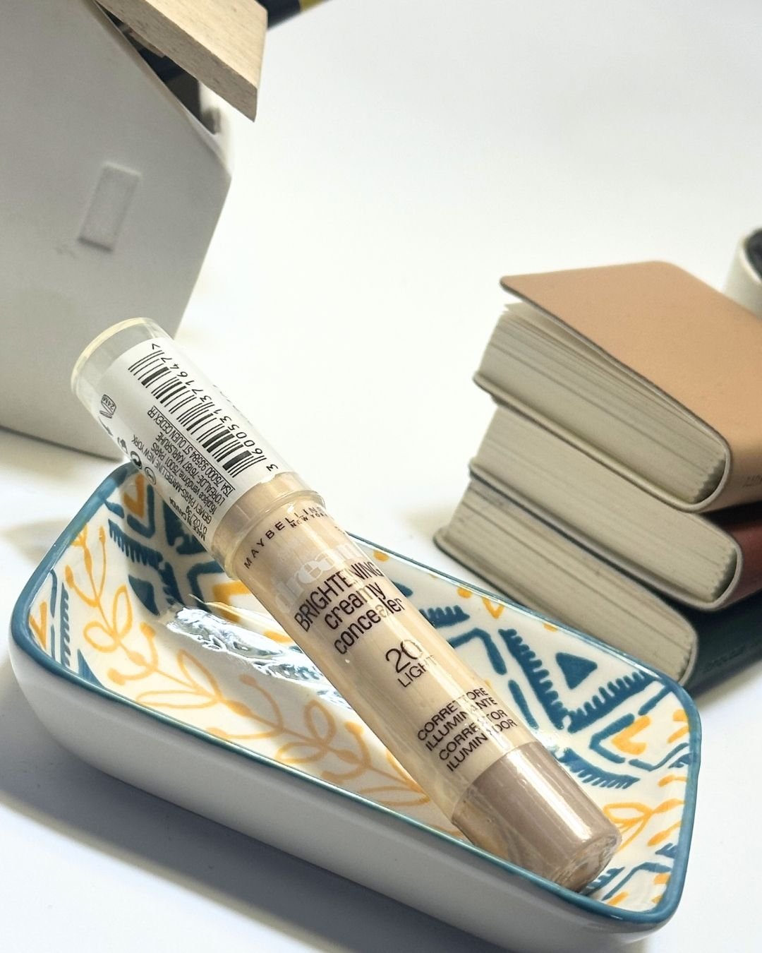 Maybelline Dream Brightening Creamy Concealer - Image 2