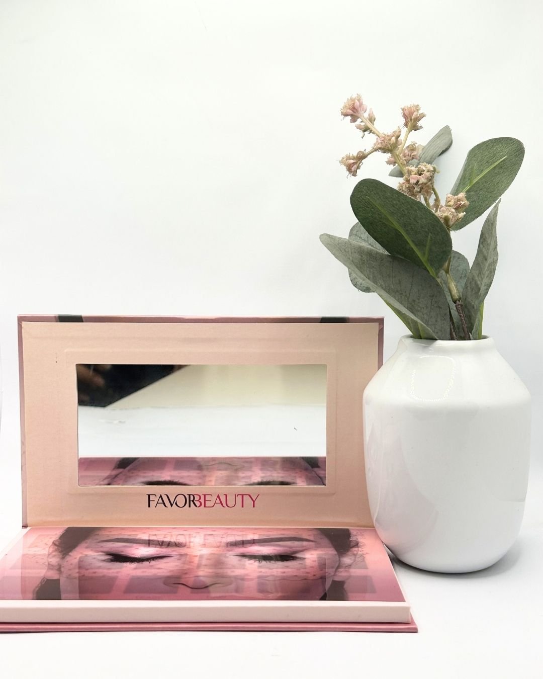 Nude Eye Shadow Kit - Image 3