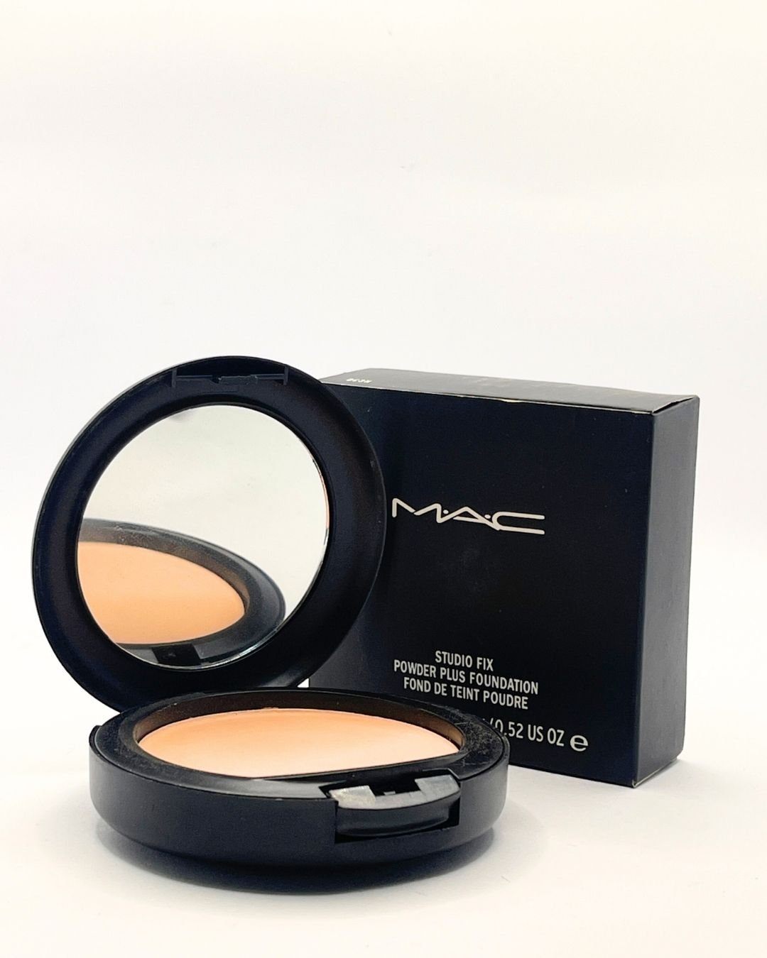 MAC Face Powder - Image 3