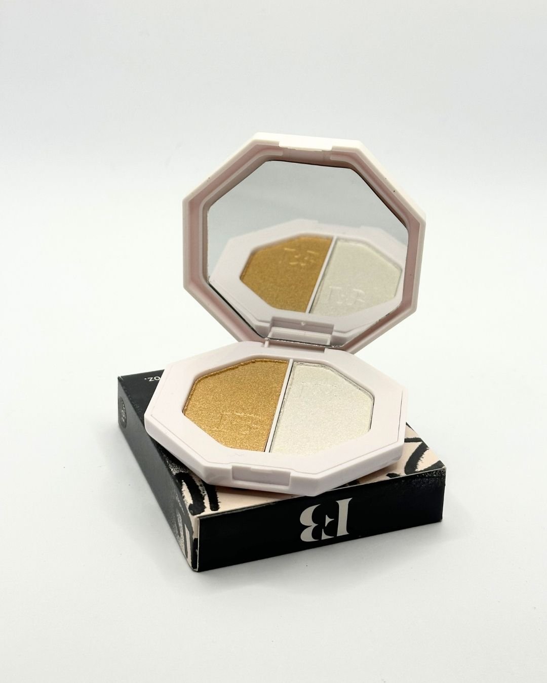 Fenty Beauty Highlighter - Image 7